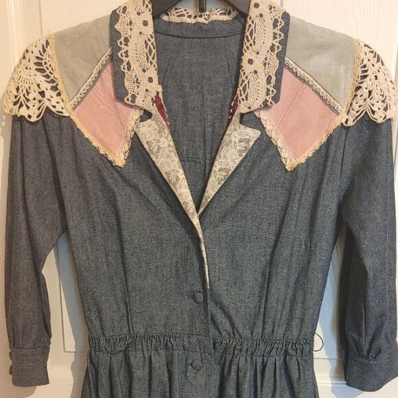 Vintage Homemade Dress Denim Cottage Patchwork Doily Small Medium? - Picture 2 of 7
